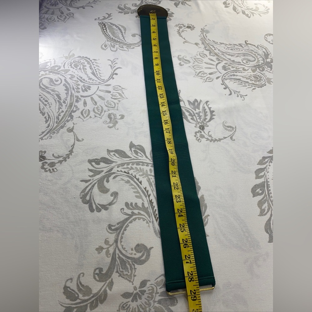 VTG Stretch Belt Green Ornate Gold Buckle Dynasty Fashion Chic Classy
Sm/Med - Picture 3 of 6
